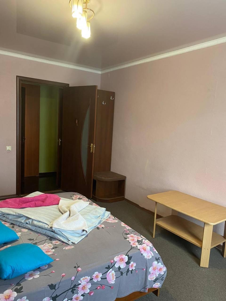Апартаменти В Парку Umanʼ Eksteriør billede